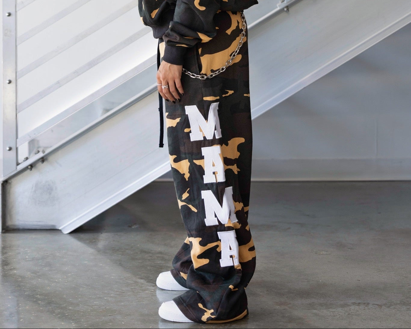 MAMA GUMP - SWEATPANTS