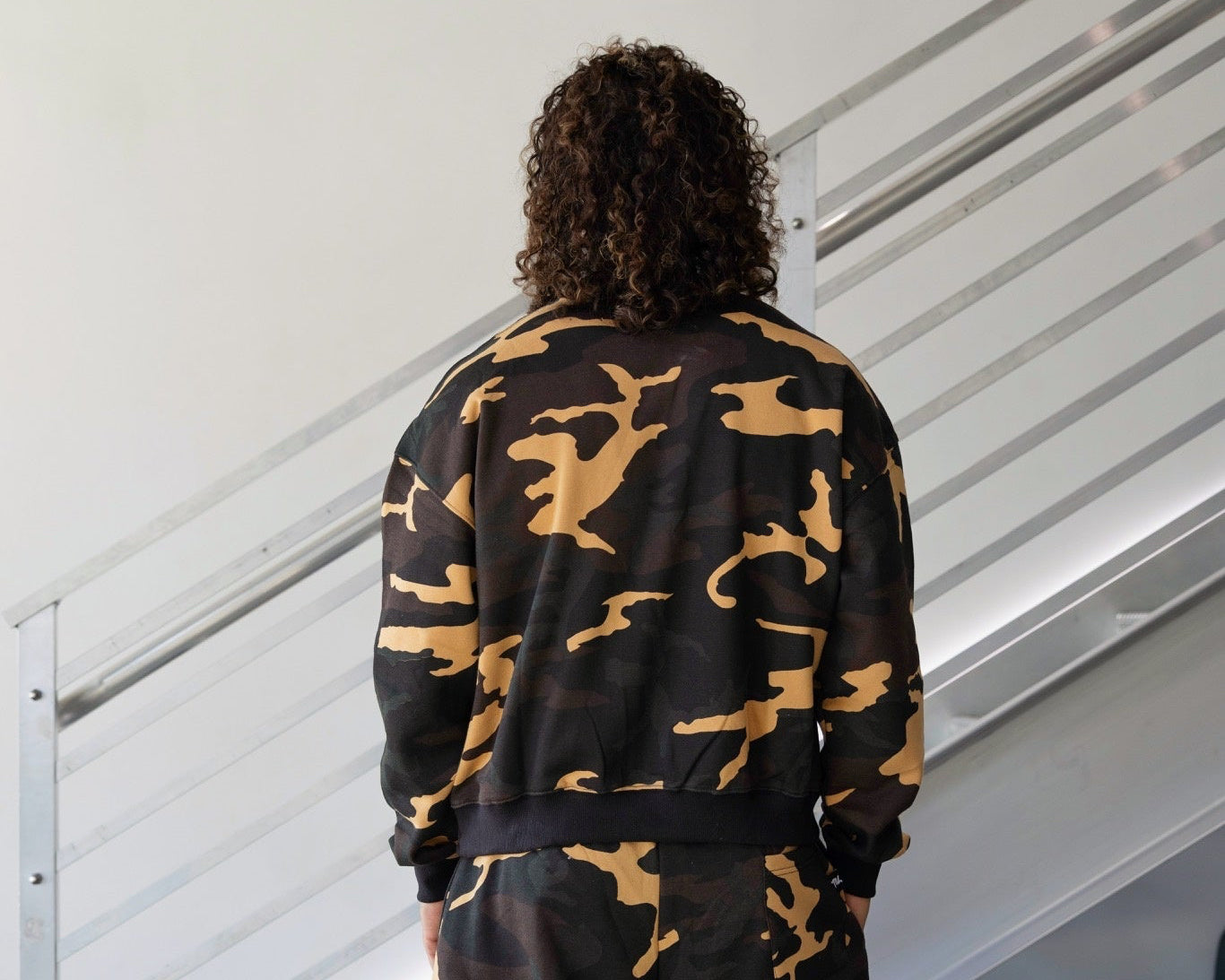 MAMA GUMP - CREWNECK